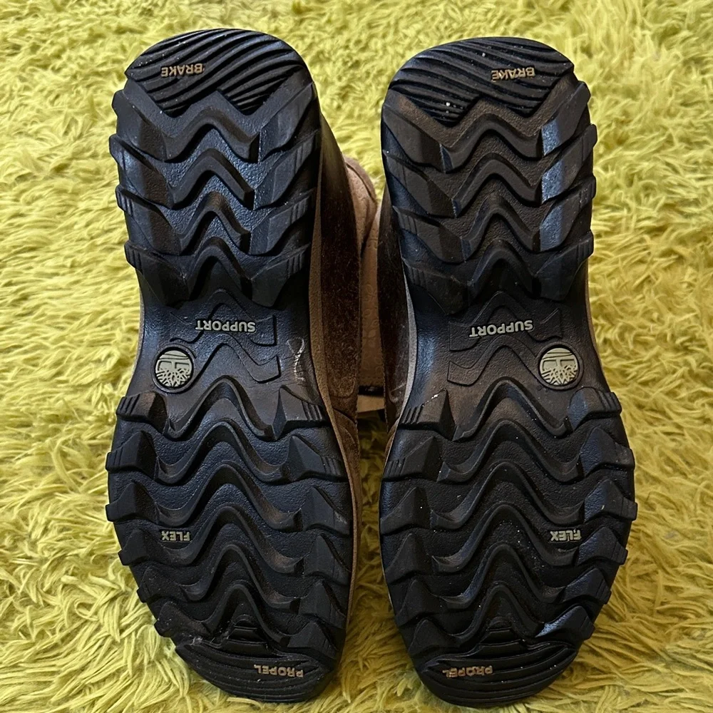 Timberland Brown Suede Zip Winter Shoes Women’s Size 10